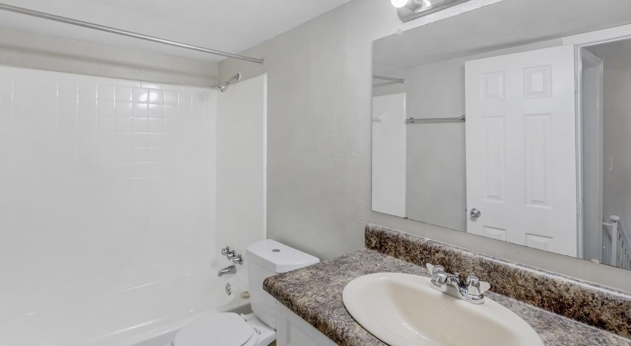 Redwood Ridge - Forest Park, GA