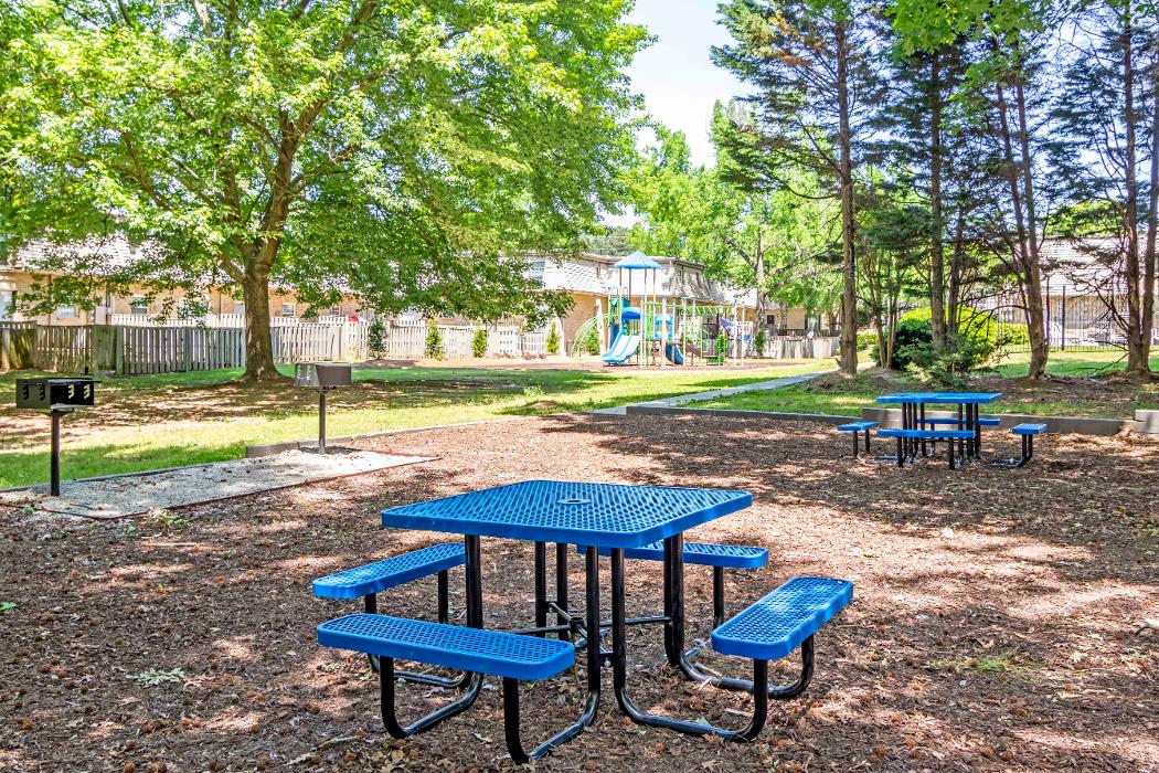 Redwood Ridge - Forest Park, GA