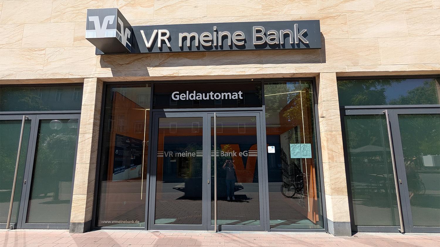 VR TeilhaberBank Metropolregion Nürnberg eG SB-Standort Carre Fürther Freiheit, Gustav-Schickedanz-Straße in Fürth