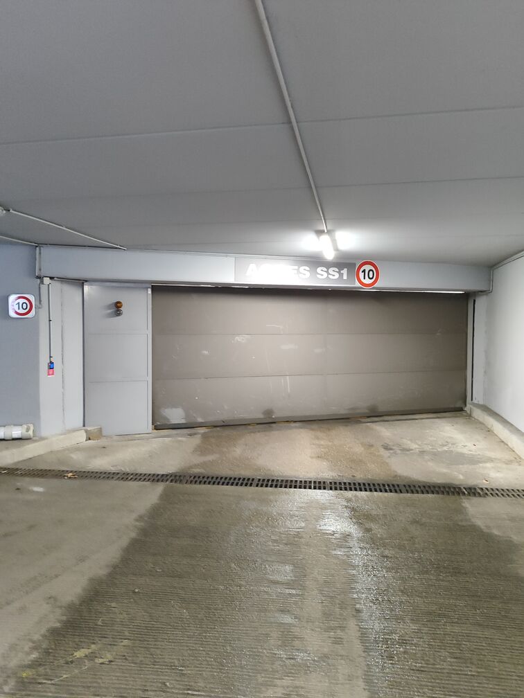 Foto 2 di Yespark