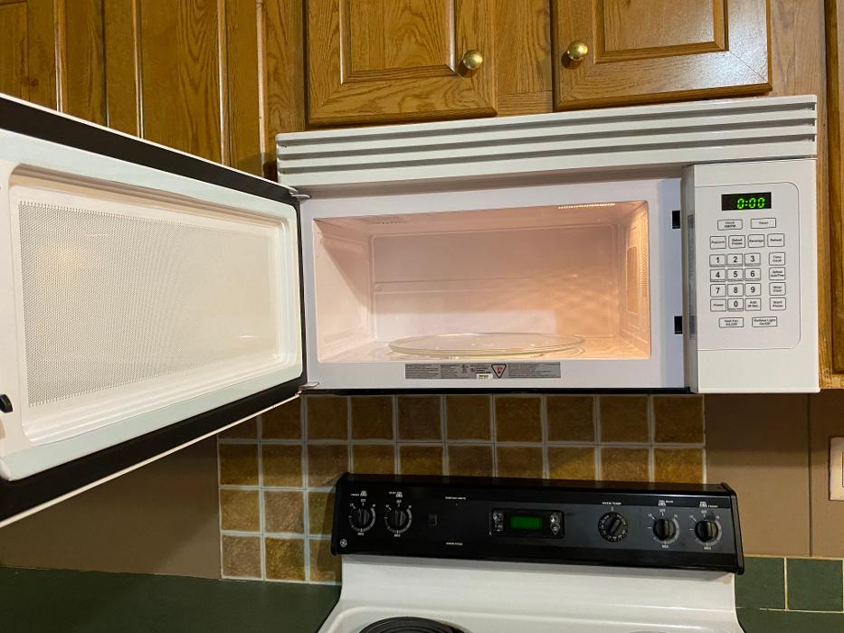 Realty and Commercial Cleaning Agency LLC Image