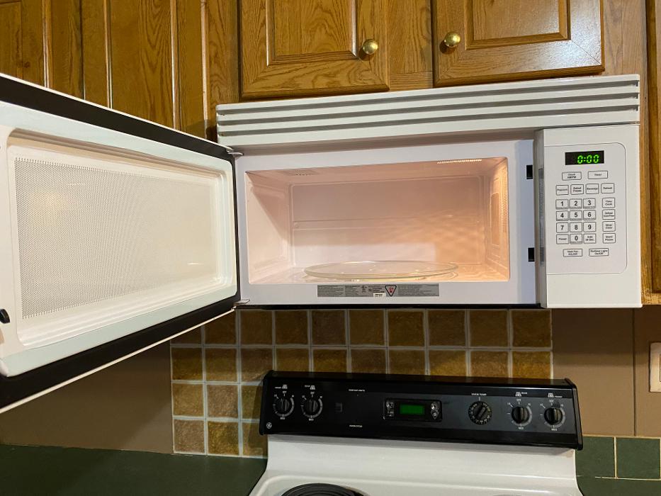 Realty and Commercial Cleaning Agency LLC Image