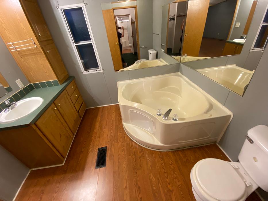 Realty and Commercial Cleaning Agency LLC Image