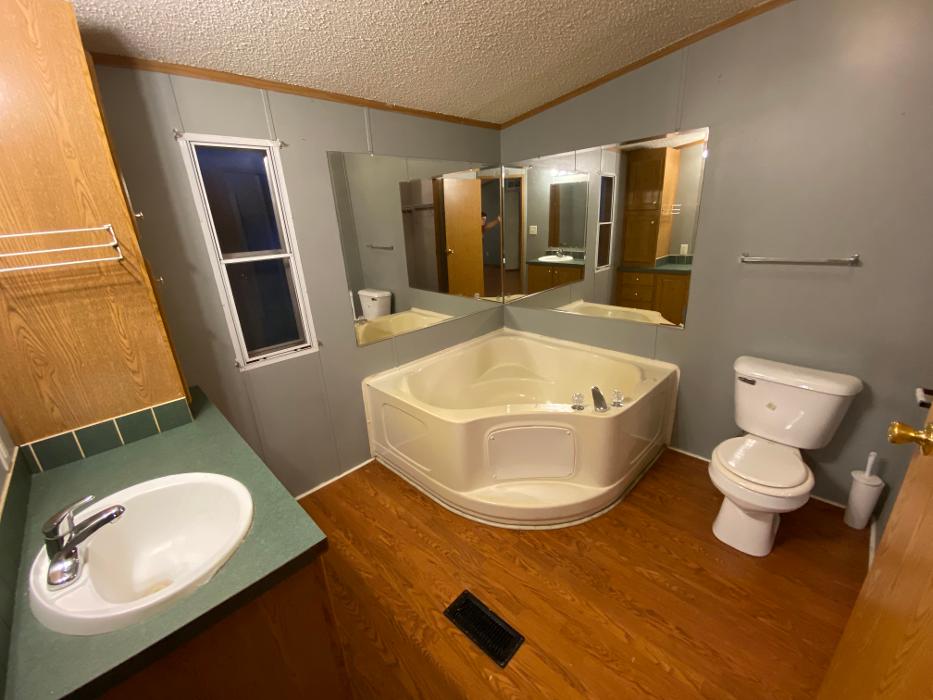 Realty and Commercial Cleaning Agency LLC Image