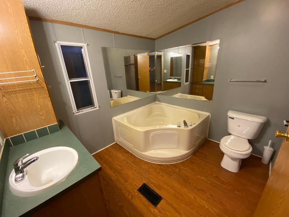 Realty and Commercial Cleaning Agency LLC Image