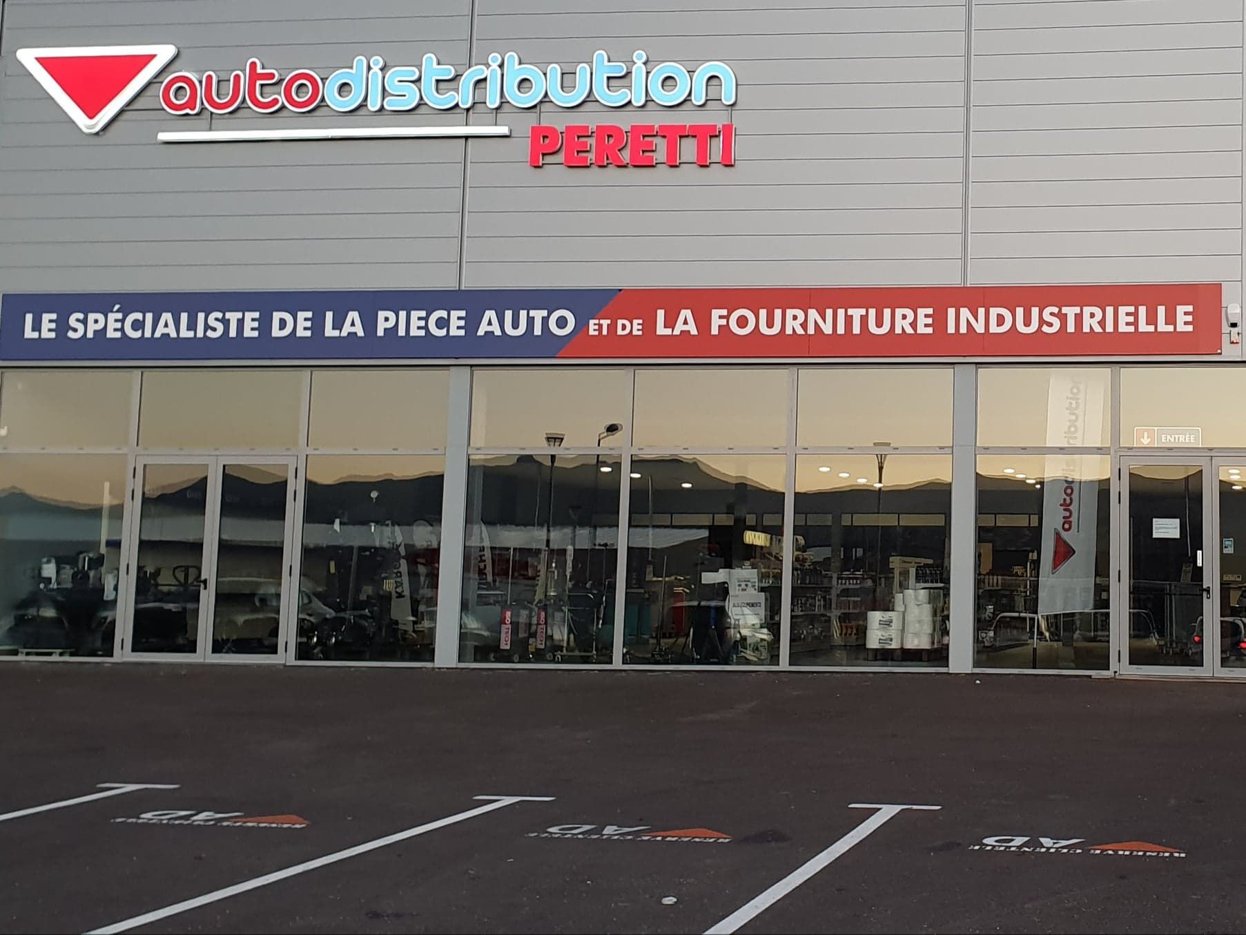 Autodistribution Peretti pièces et accessoires automobile, véhicule industriel (commerce)