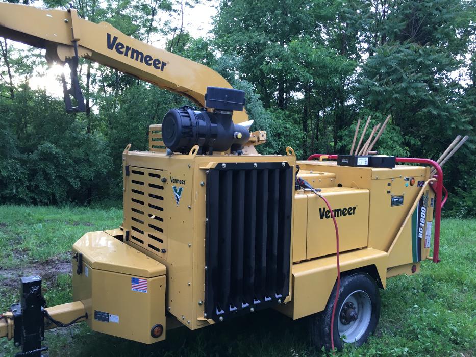 Ahlers Tree Service Inc Image