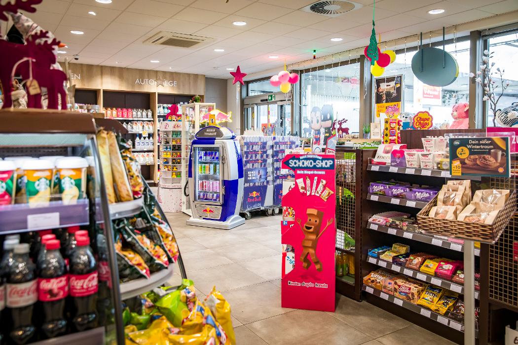 Shell Recharge Charging Station, Groß-Buchholzer Straße in Hannover