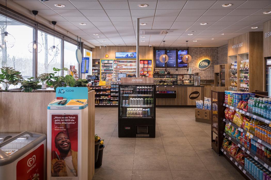 Shell Recharge Charging Station, Fritz-Zubeil-Straße in Potsdam