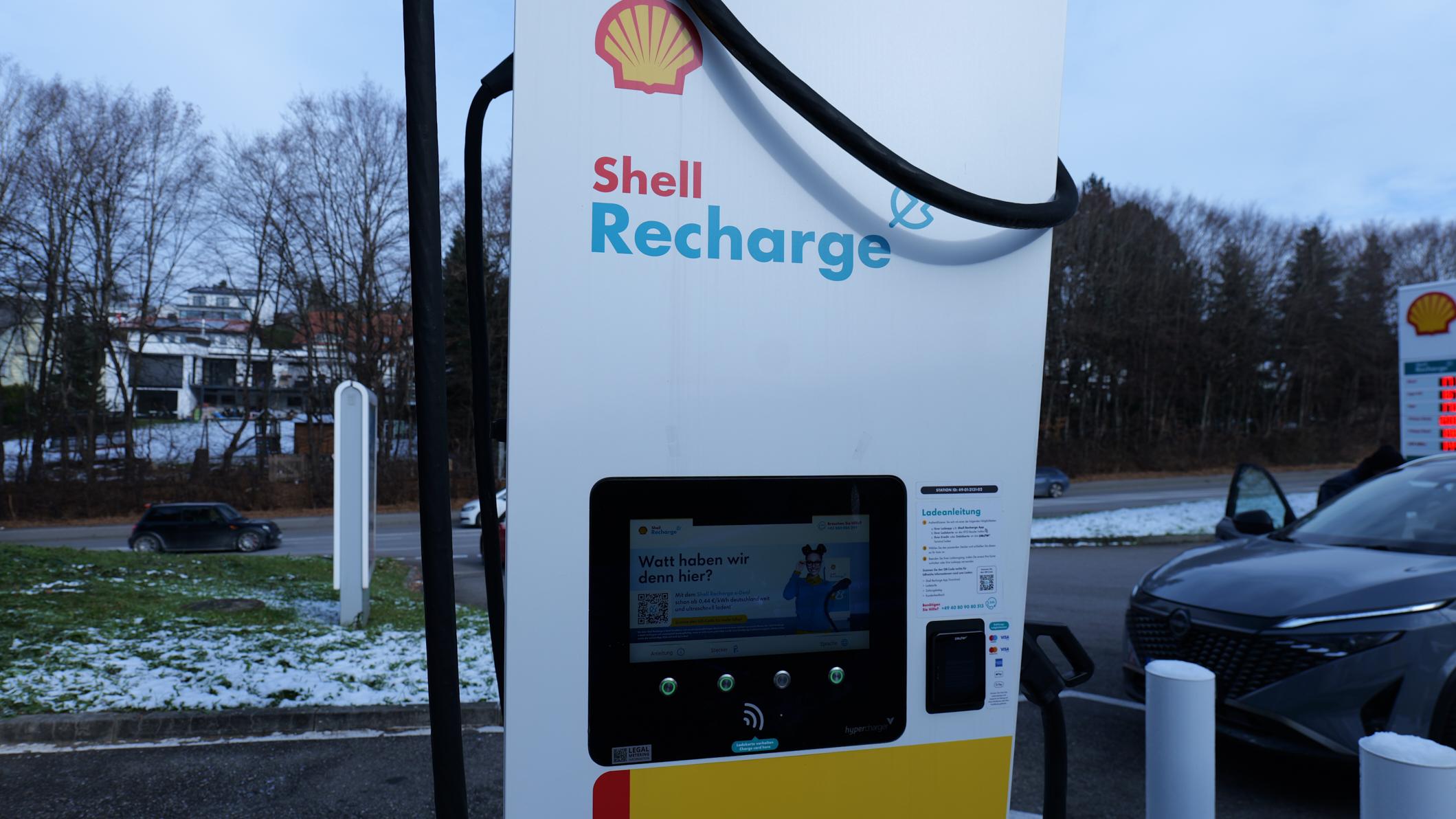 Shell Recharge Charging Station, In Steppach in Trossingen
