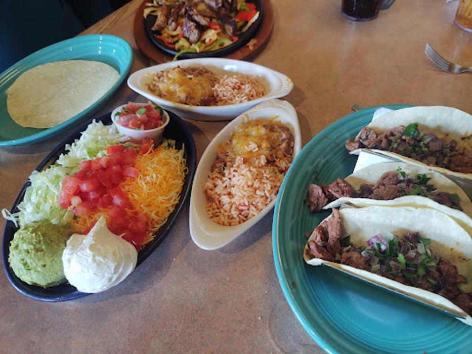 Dos Hombres Restaurant - Clifton, CO