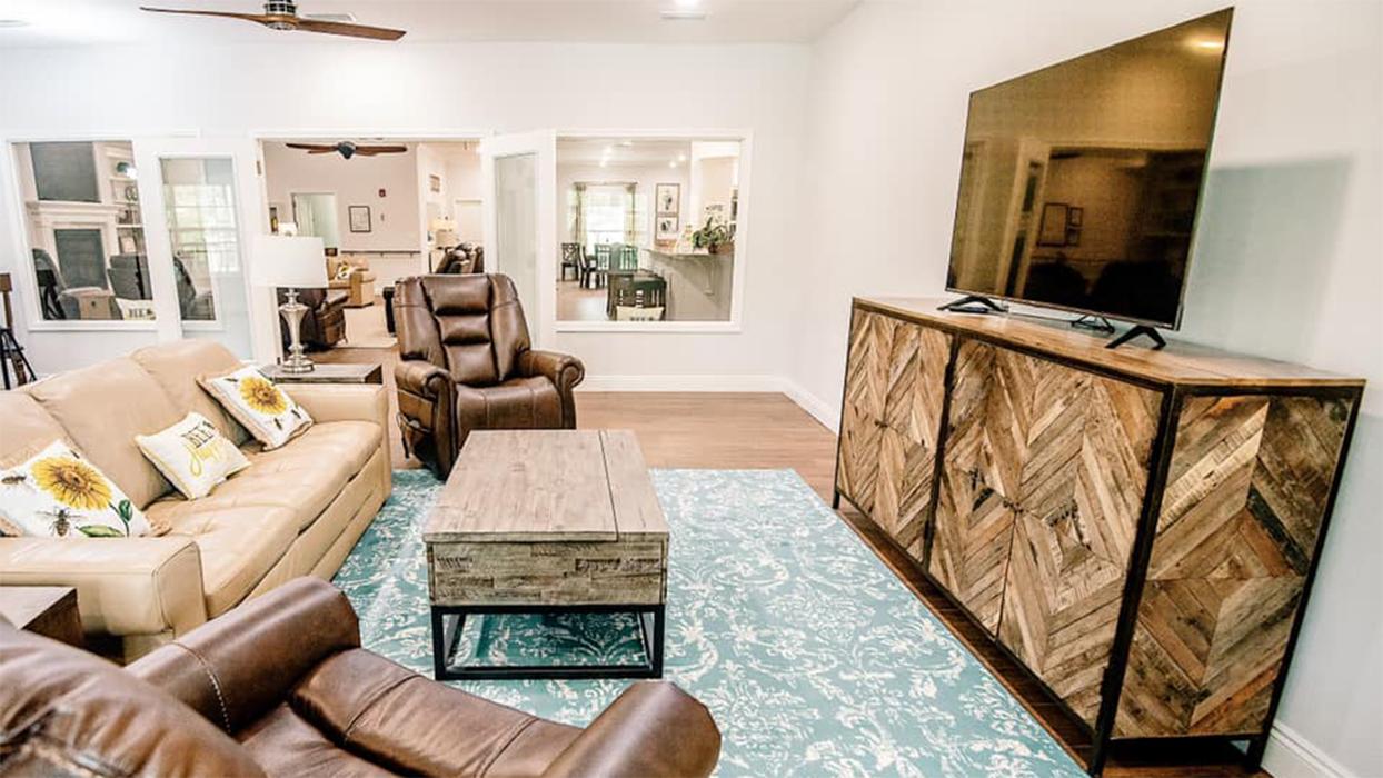 BeeHive Homes Assisted Living - Gulf Breeze, FL