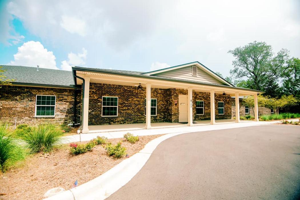 BeeHive Homes Assisted Living - Gulf Breeze, FL