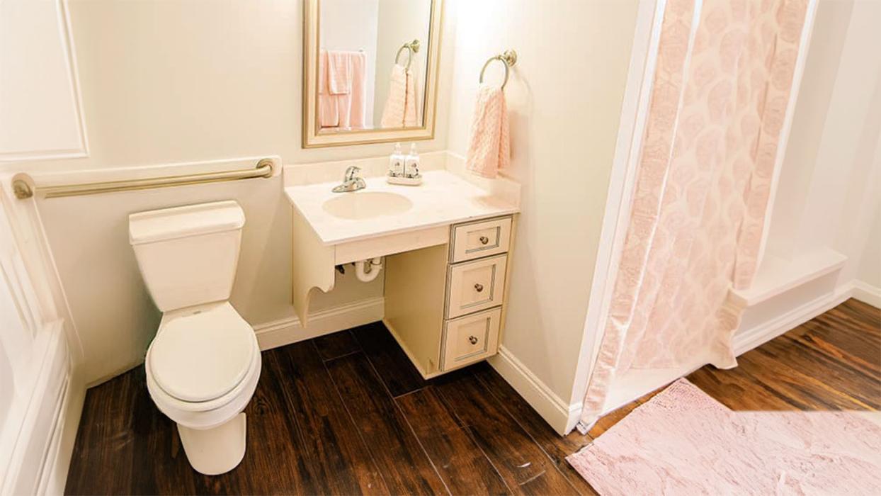 BeeHive Homes Assisted Living - Gulf Breeze, FL