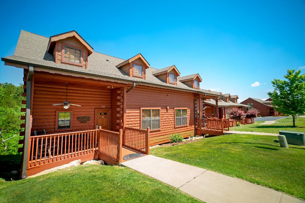 Thousand Hills Vacations - Branson, MO