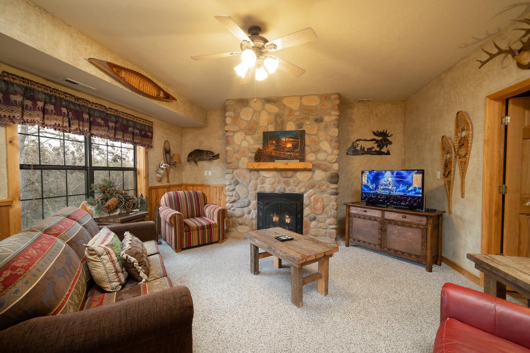 Thousand Hills Vacations - Branson, MO