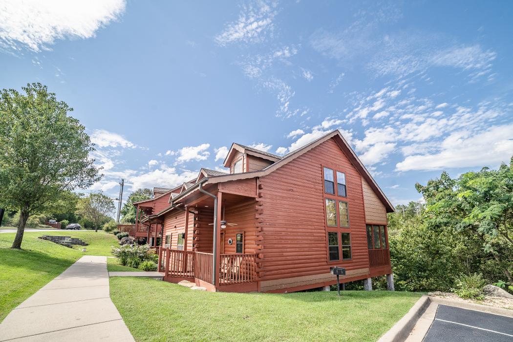Thousand Hills Vacations - Branson, MO