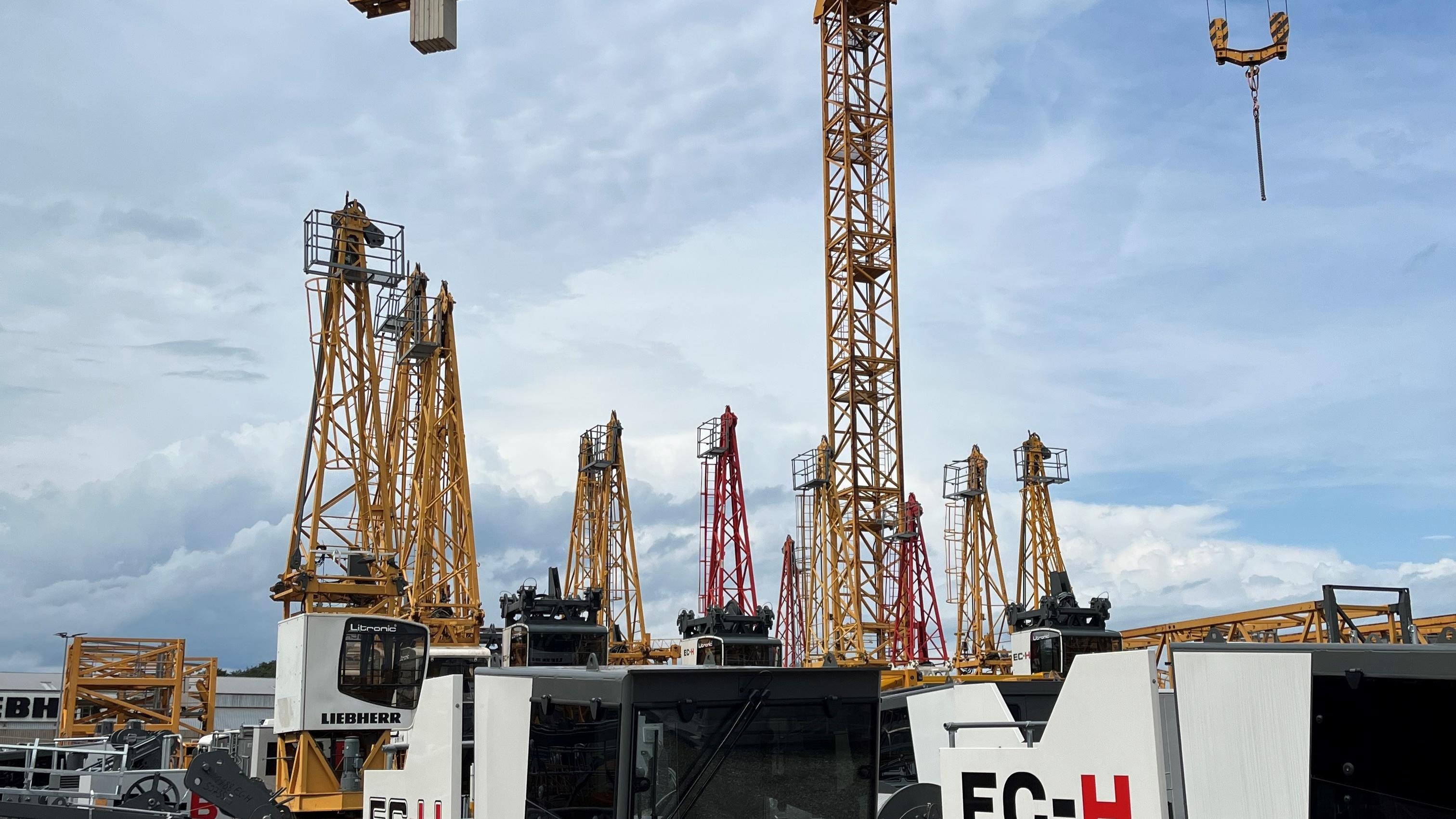 Liebherr-Baumaschinen Vertriebs- und Service GmbH, Robert-Bosch-Straße in Dettingen an der Iller