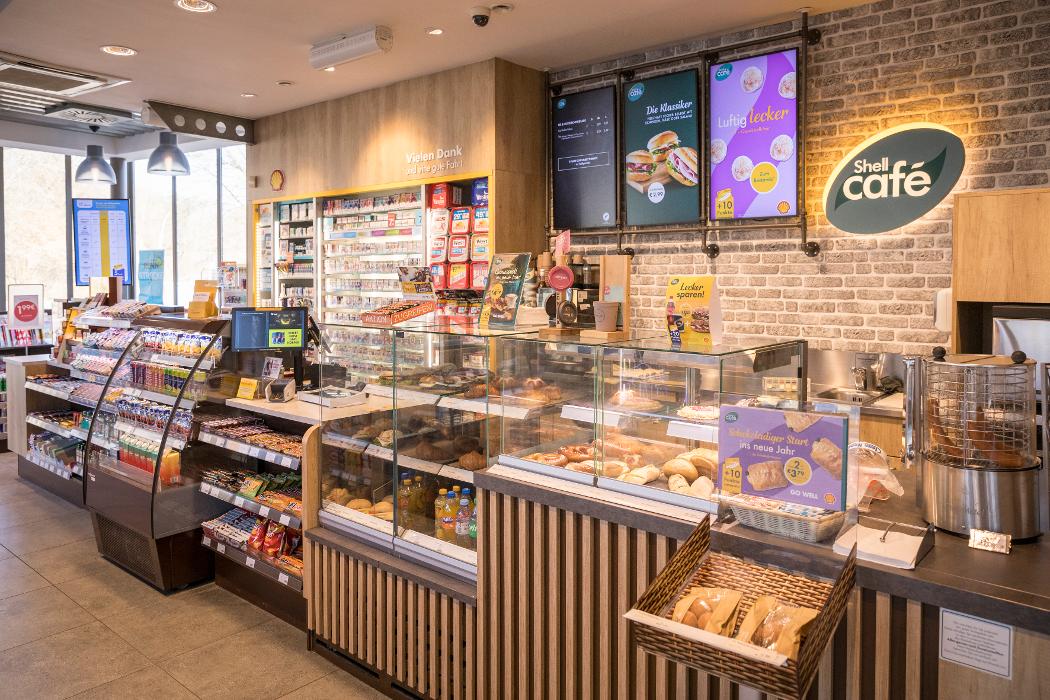 Shell Recharge Charging Station, Braunschweiger Straße in Wolfsburg