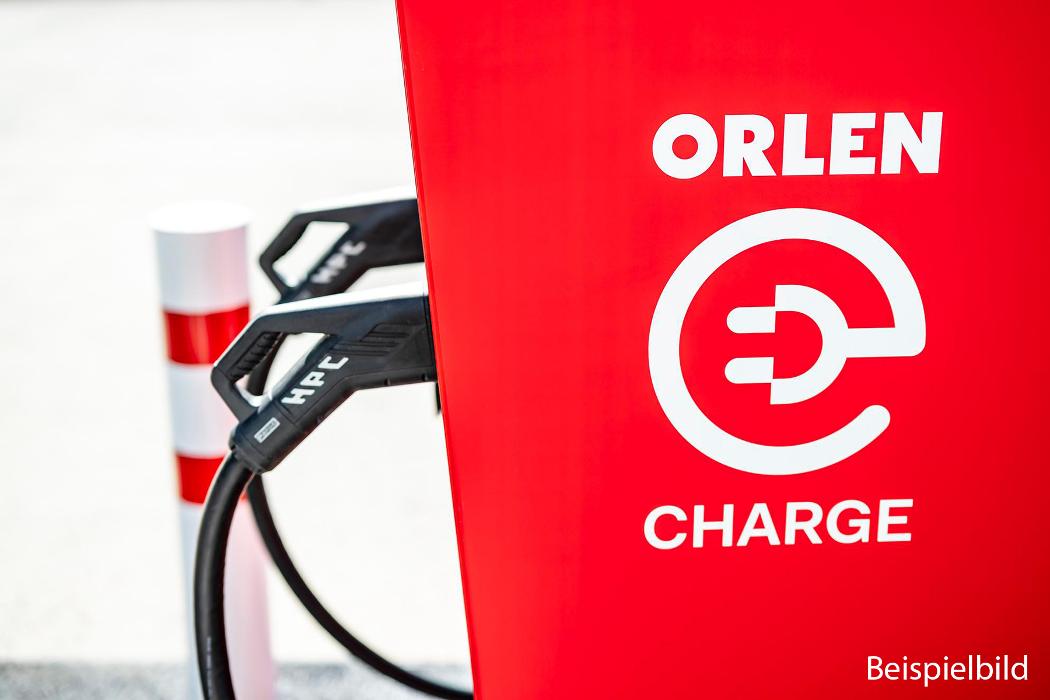 ORLEN CHARGE Ladestation in Rheine - Logo ORLEN CHARGE Ladestation in Rheine - Logo