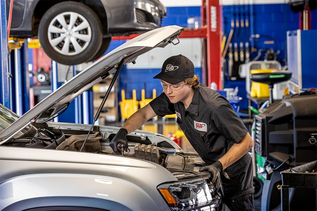 AAA 7th Street Auto Repair Center Image