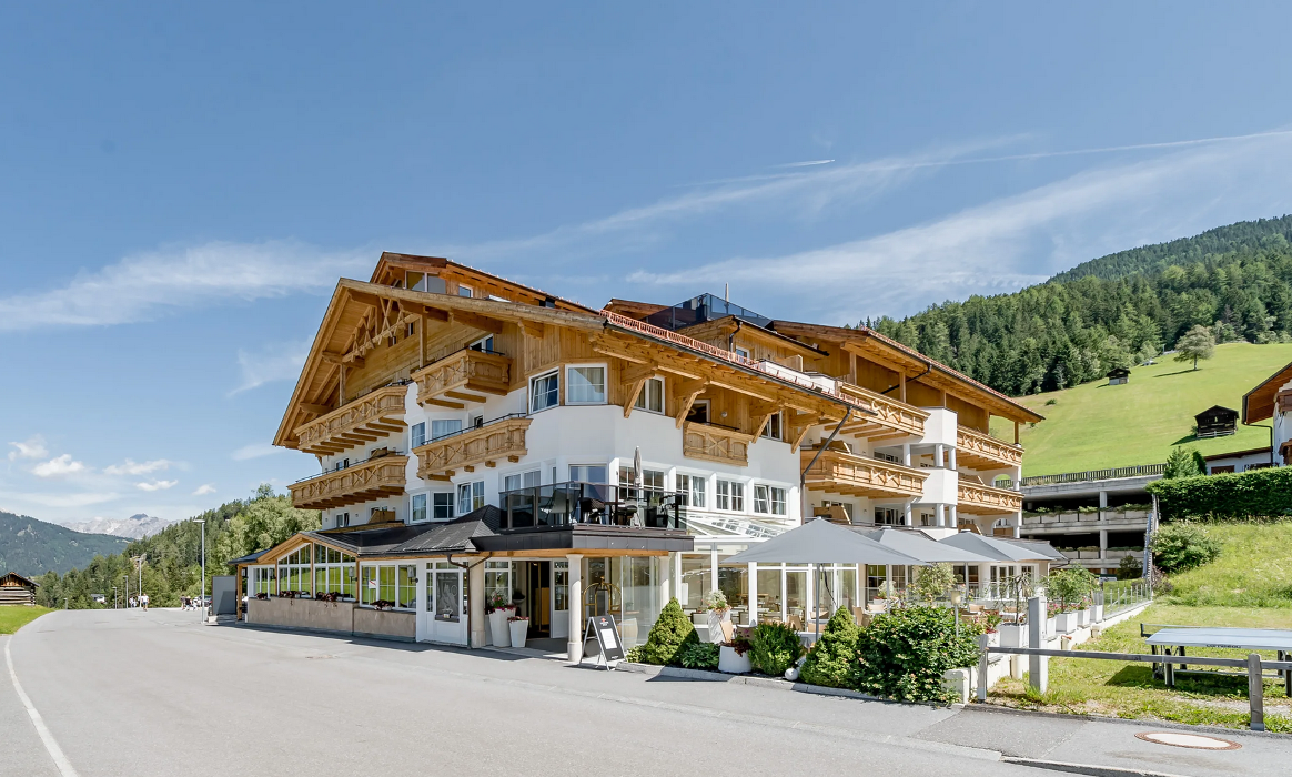 Andy Hotel & Apartments mit Wellness - Pitztal, Liß in Jerzens