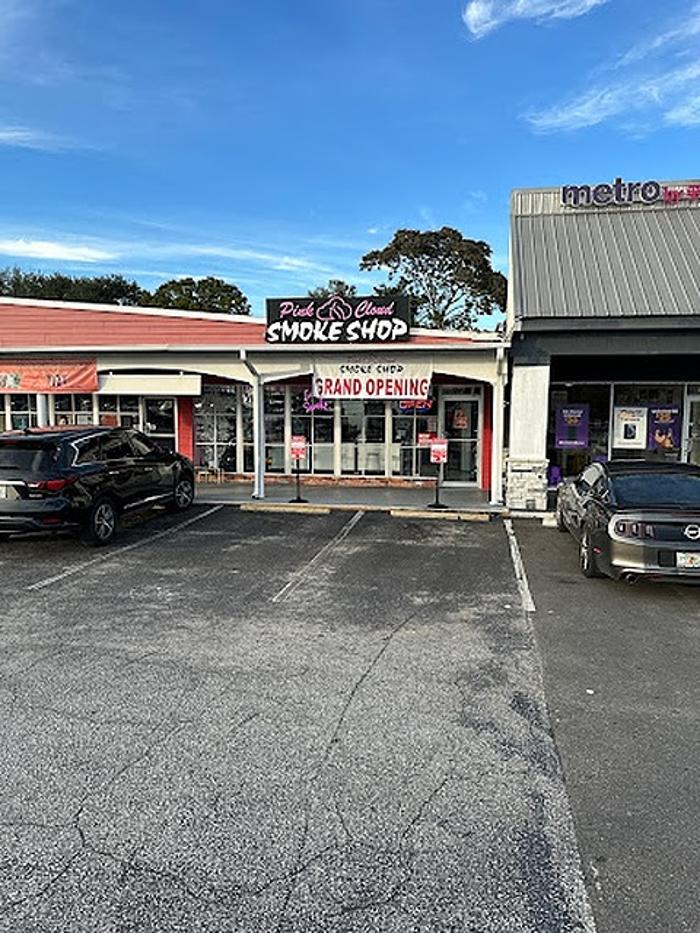 Pink Cloud Smoke Shop - Winter Haven, FL