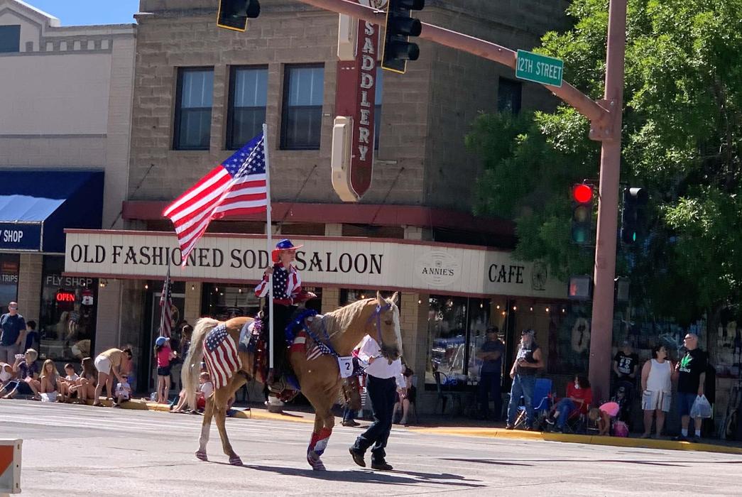 Moose Creek Lodge & Suites Image