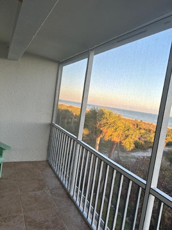 Gonzalez Pool Screen Repair - Lehigh Acres, FL