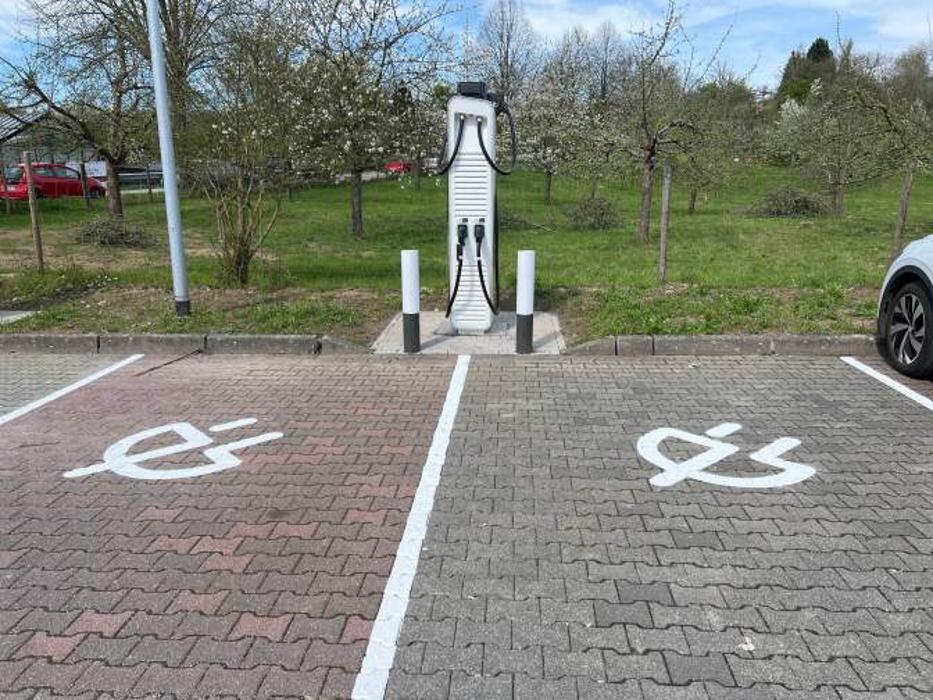 Shell Recharge Charging Station, Sandklinge in Mauer