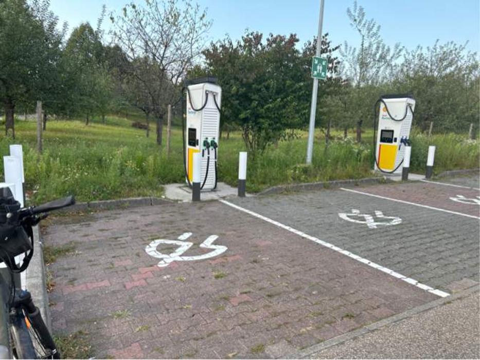 Shell Recharge Charging Station, Sandklinge in Mauer