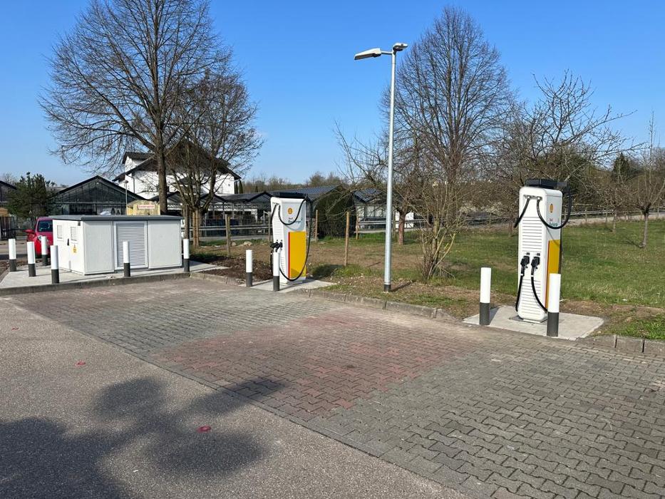 Shell Recharge Charging Station, Sandklinge in Mauer