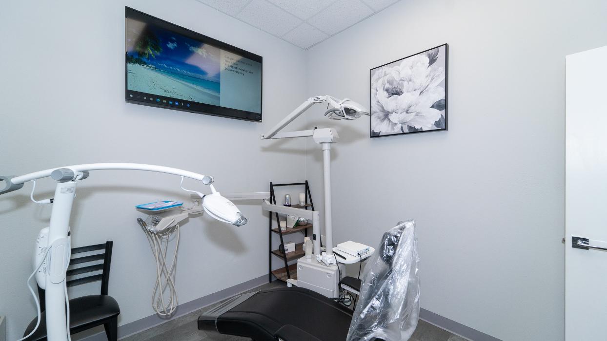 New Tampa Family & Emergency Dental Image