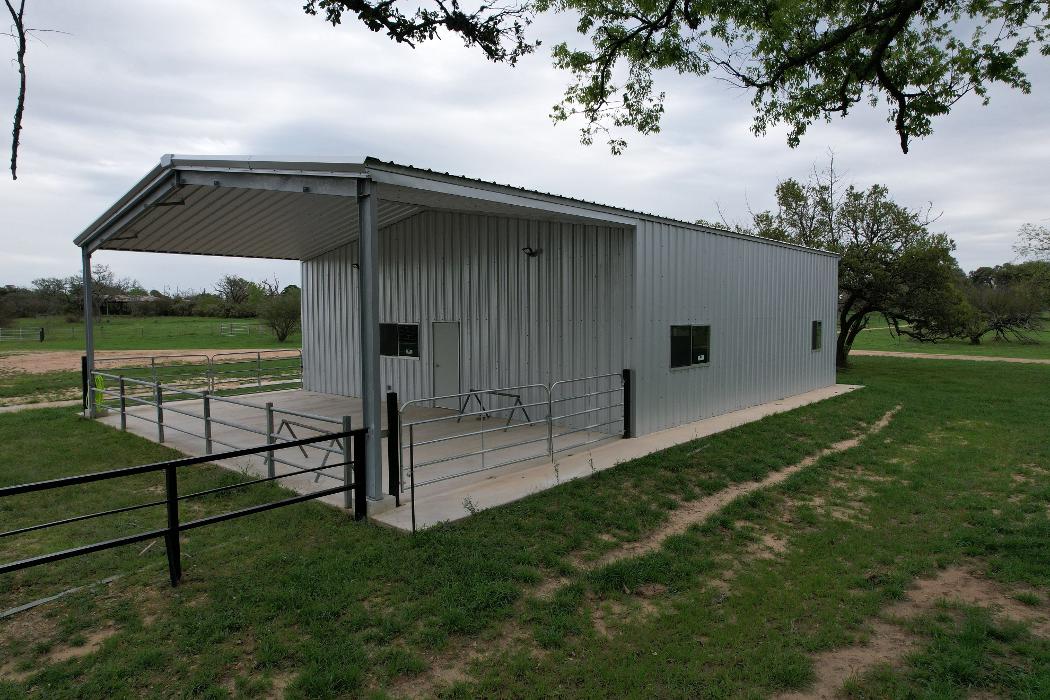 Muleshoe Buildings LLC - Steel & Metal Building Construction - Columbus, TX