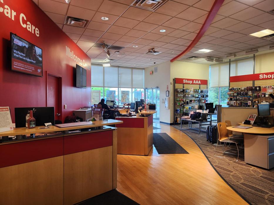 AAA Frederick Car Care Insurance Travel Center - Frederick, MD