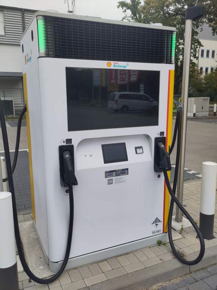 Shell Recharge Charging Station, Lehnitzstraße in Oranienburg