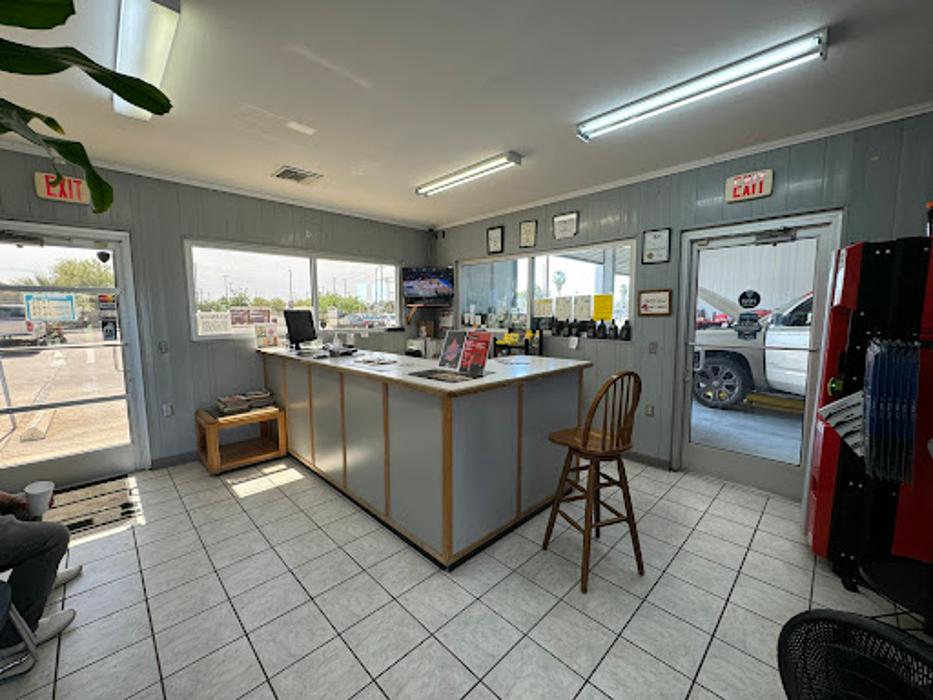 Brawley Auto Lube - Brawley, CA