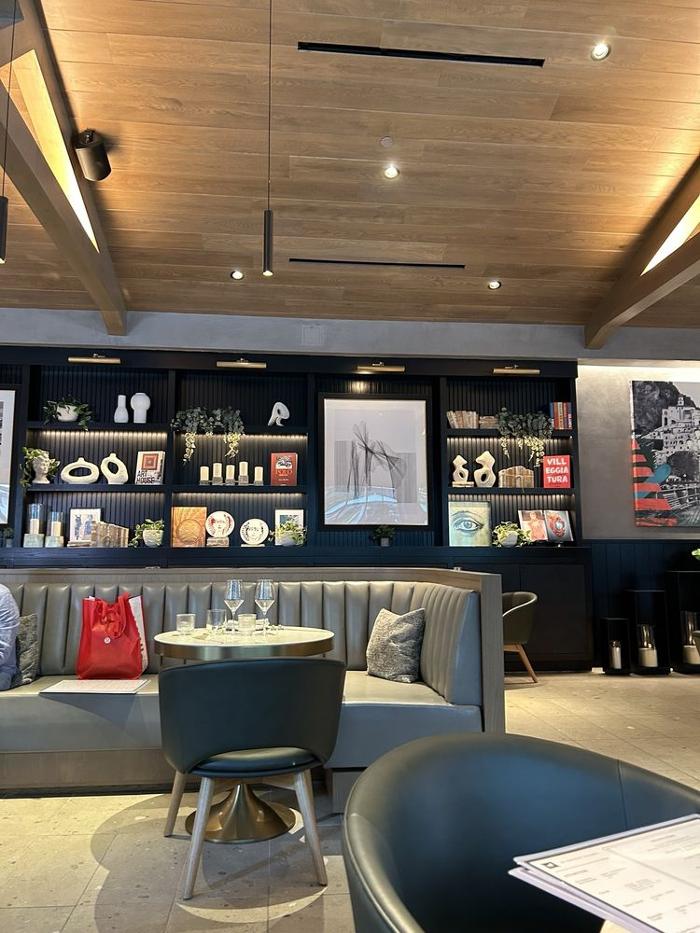 The Amalfi Llama - Aventura, FL