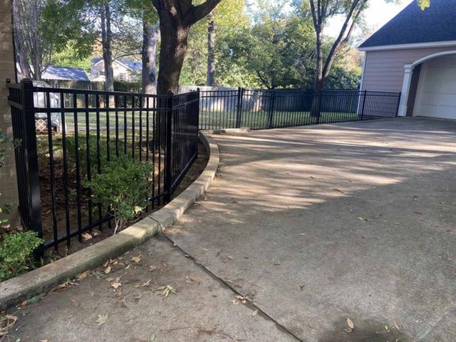 Blue Line Fence - Tyler, TX