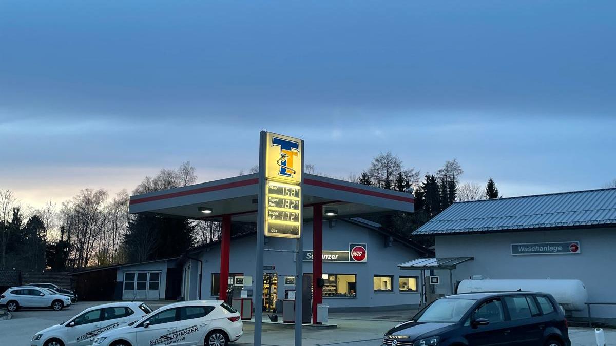 Auto Schanzer, Klafferstraß in Neureichenau