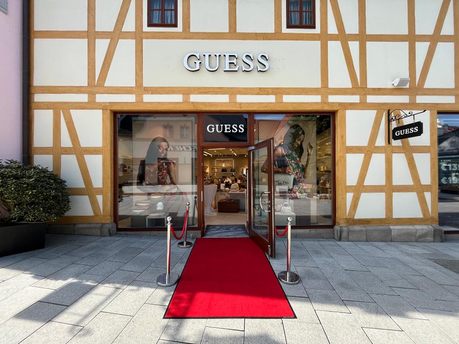 GUESS ACCESSORIES, Alter Spandauer Weg in Wustermark
