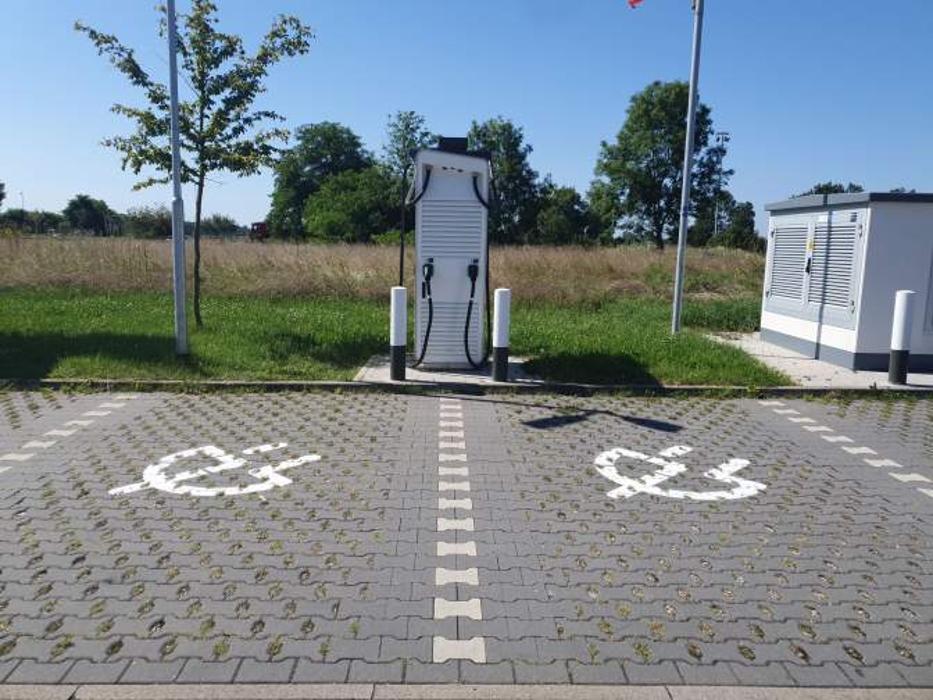 Shell Recharge Charging Station, Baron-Kückh-Straße in Rheinau