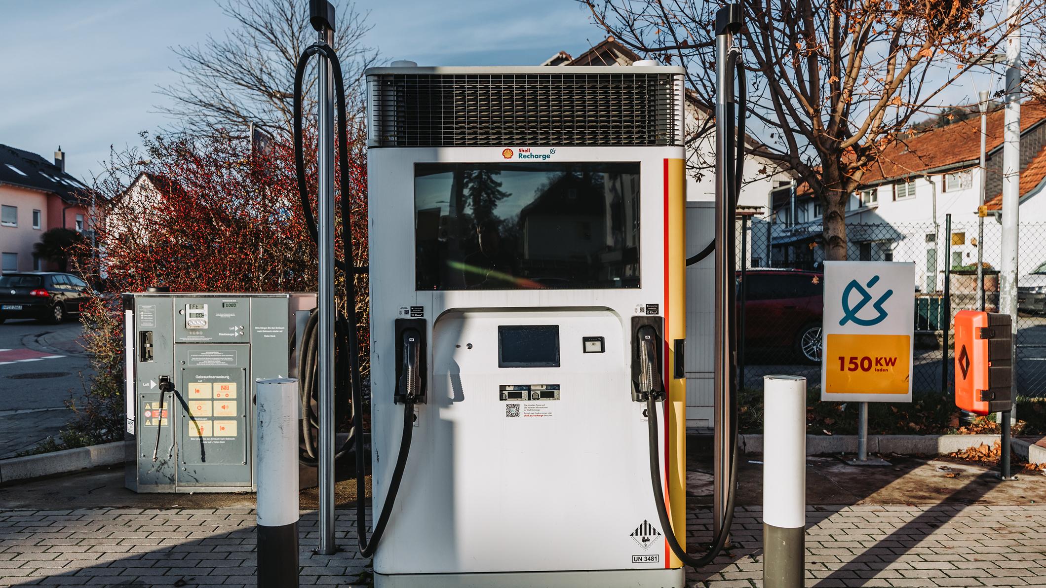 Shell Recharge Charging Station, Ludwigstraße in Heppenheim (Bergstraße)