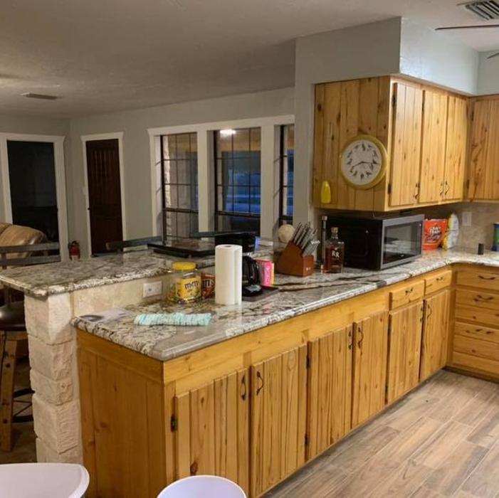 Richard Laubach Tile and Remodeling - Flatonia, TX