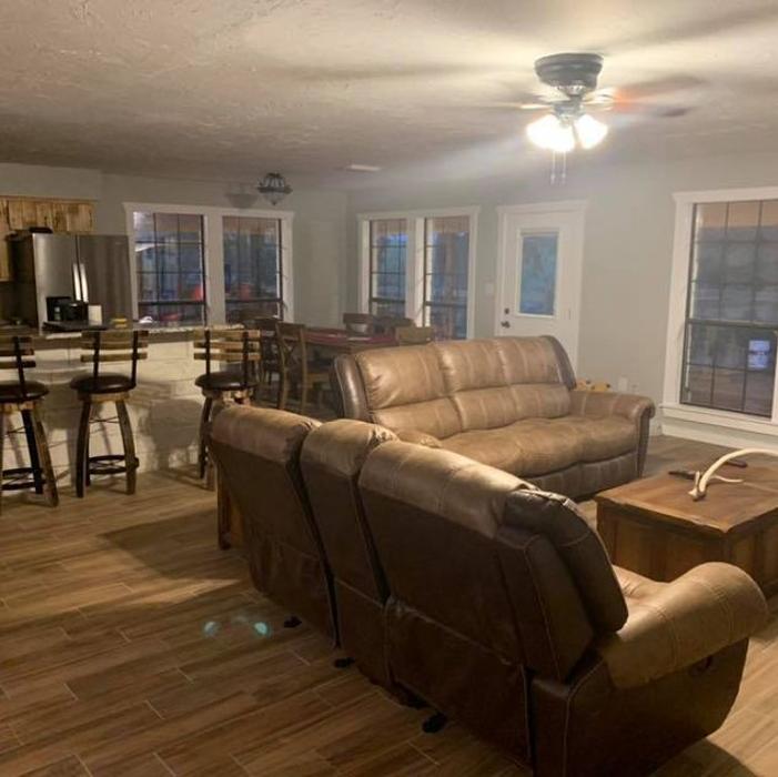 Richard Laubach Tile and Remodeling - Flatonia, TX