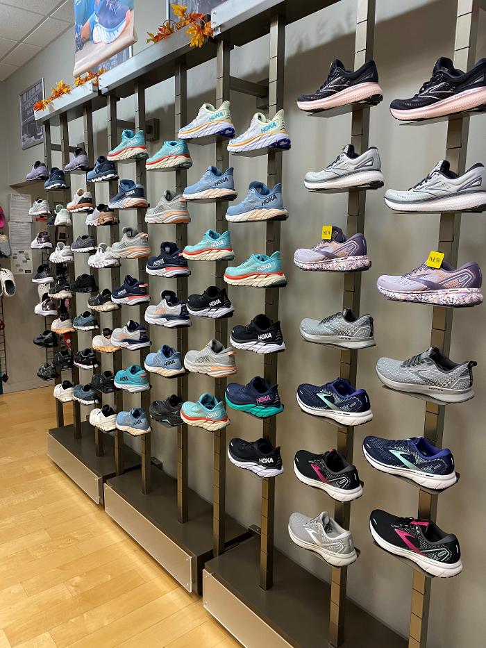 Tradehome Shoes Logo