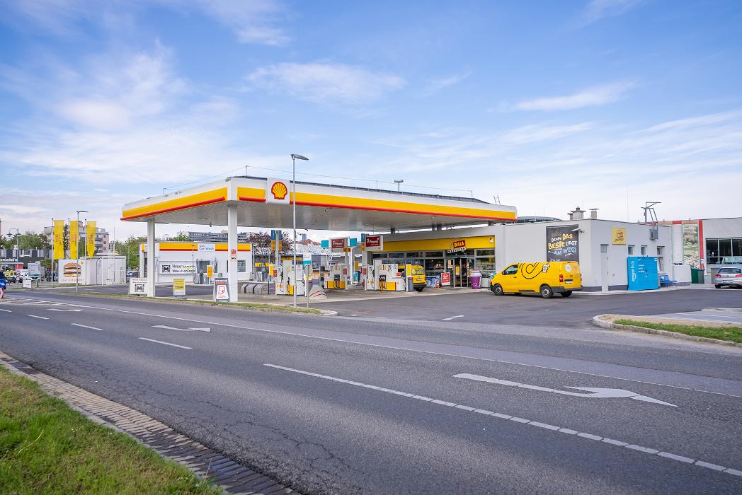 Shell Recharge Charging Station, Mitschastraße in Mistelbach