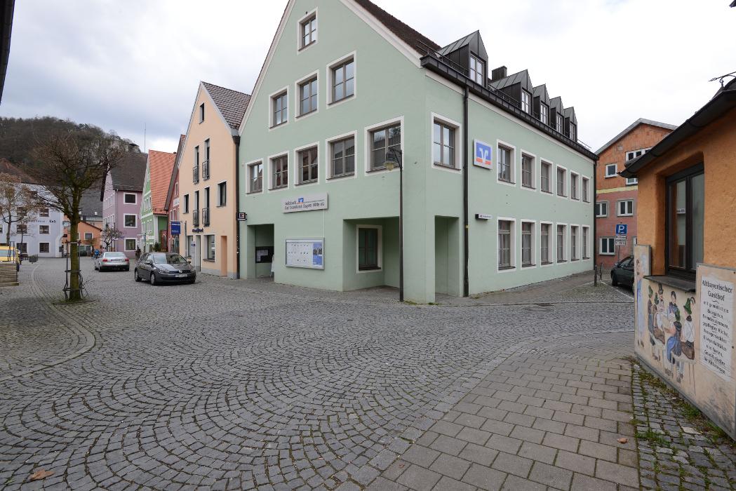 Volksbank Raiffeisenbank Bayern Mitte eG - Filiale Kipfenberg, Marktplatz in Kipfenberg