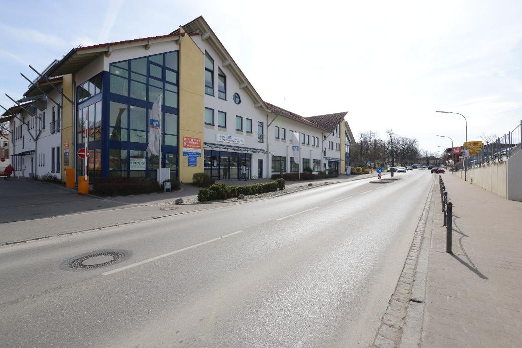 Geldautomat - Volksbank Raiffeisenbank Bayern Mitte eG, Bismarckanlage in Weißenburg in Bayern