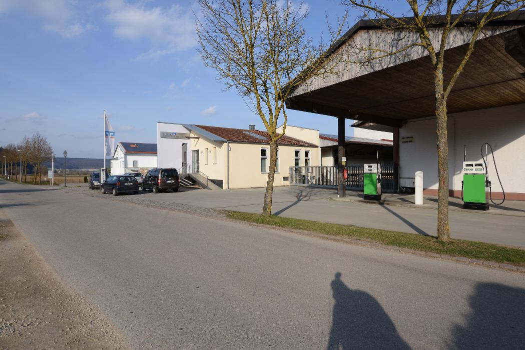 Geldautomat - Volksbank Raiffeisenbank Bayern Mitte eG, Rieshofener Straße in Walting